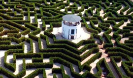 Mollina.El mayor laberinto España y Museo de Belenes